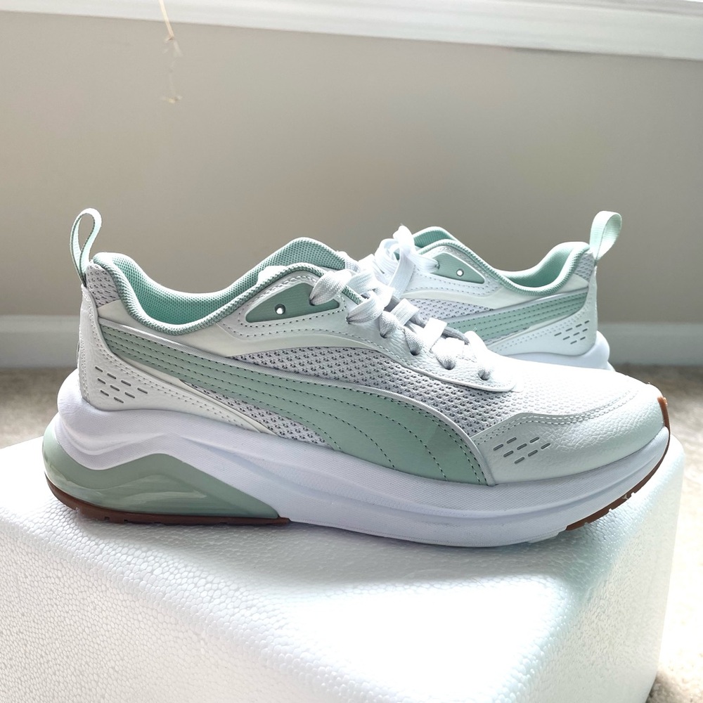 *worn once* Puma Amplifiers 7.5